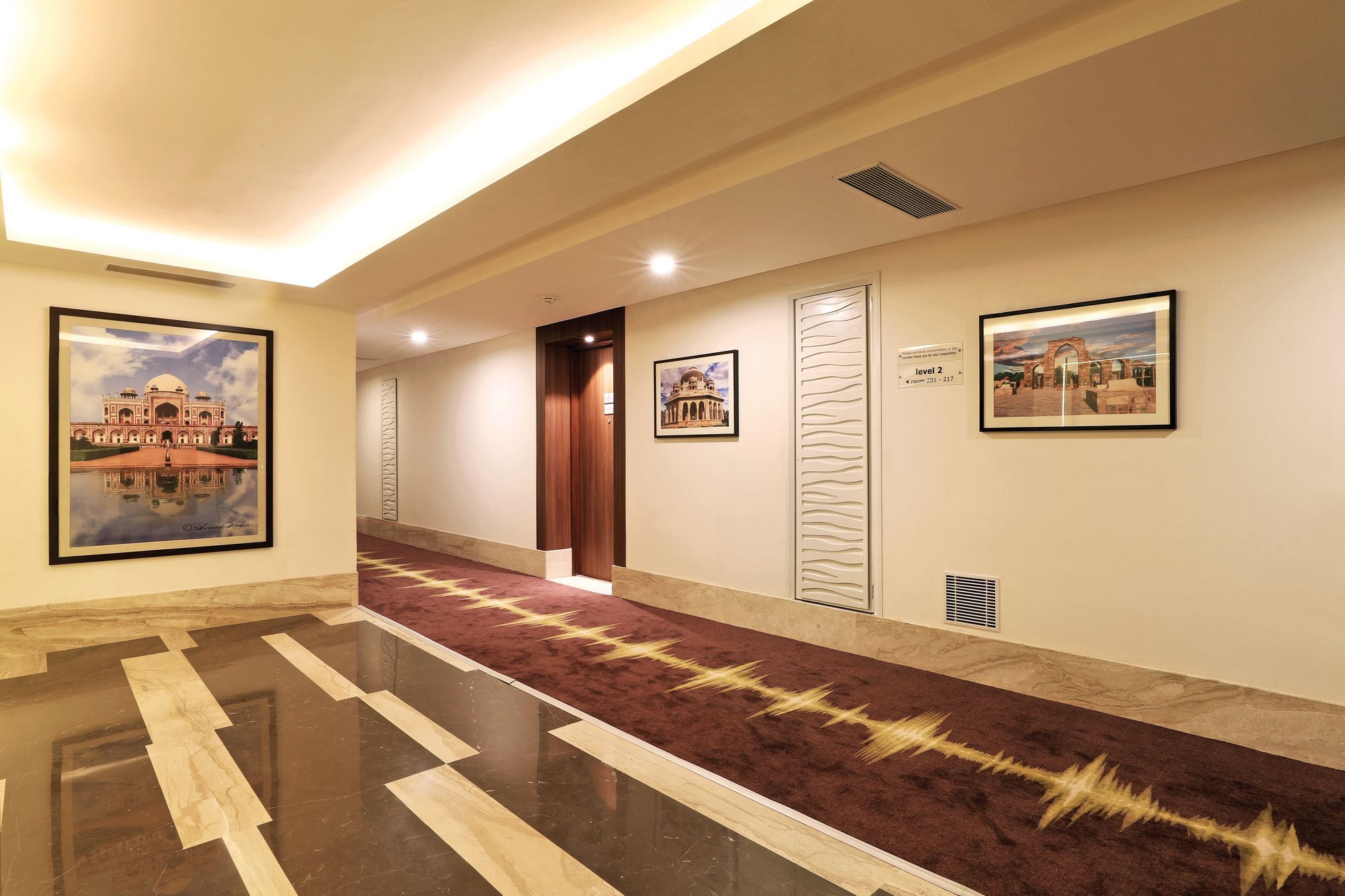 Lemon Tree Hotel Sohna Road Gurgaon Exterior photo
