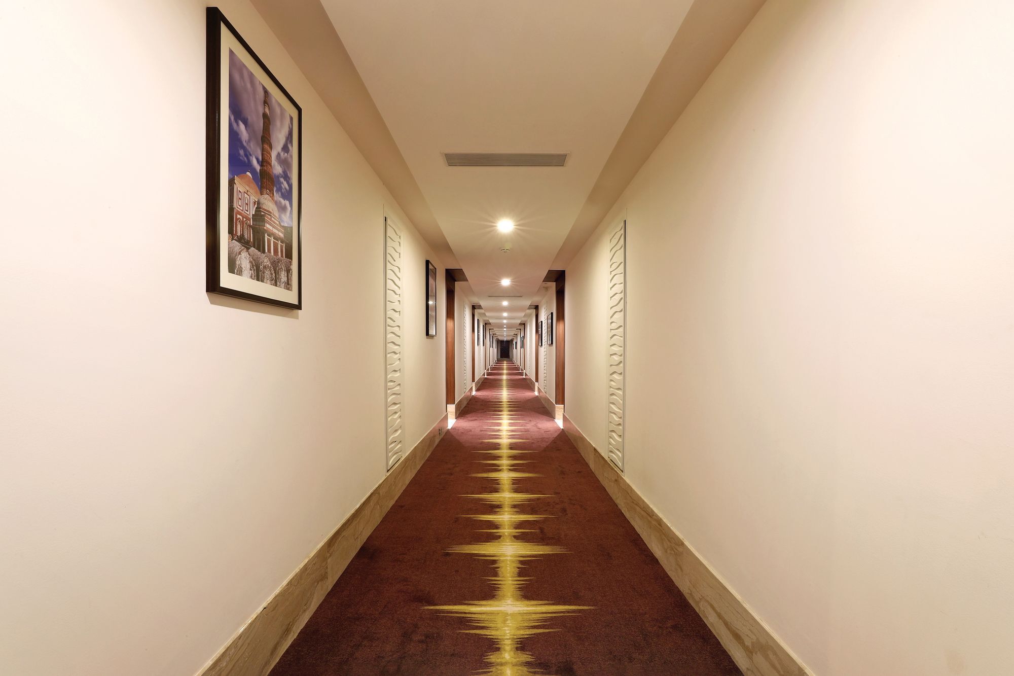 Lemon Tree Hotel Sohna Road Gurgaon Exterior photo