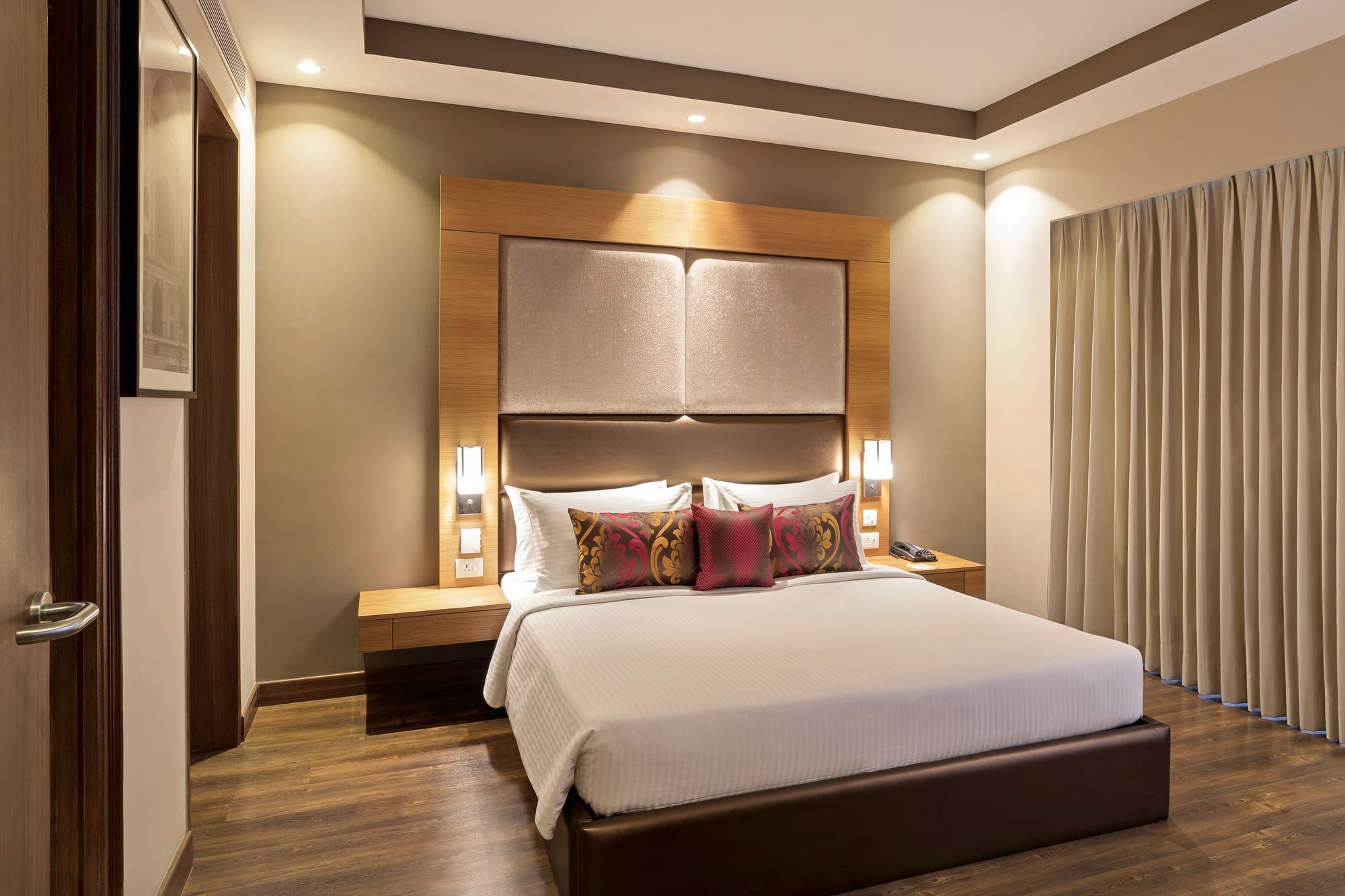 Lemon Tree Hotel Sohna Road Gurgaon Exterior photo