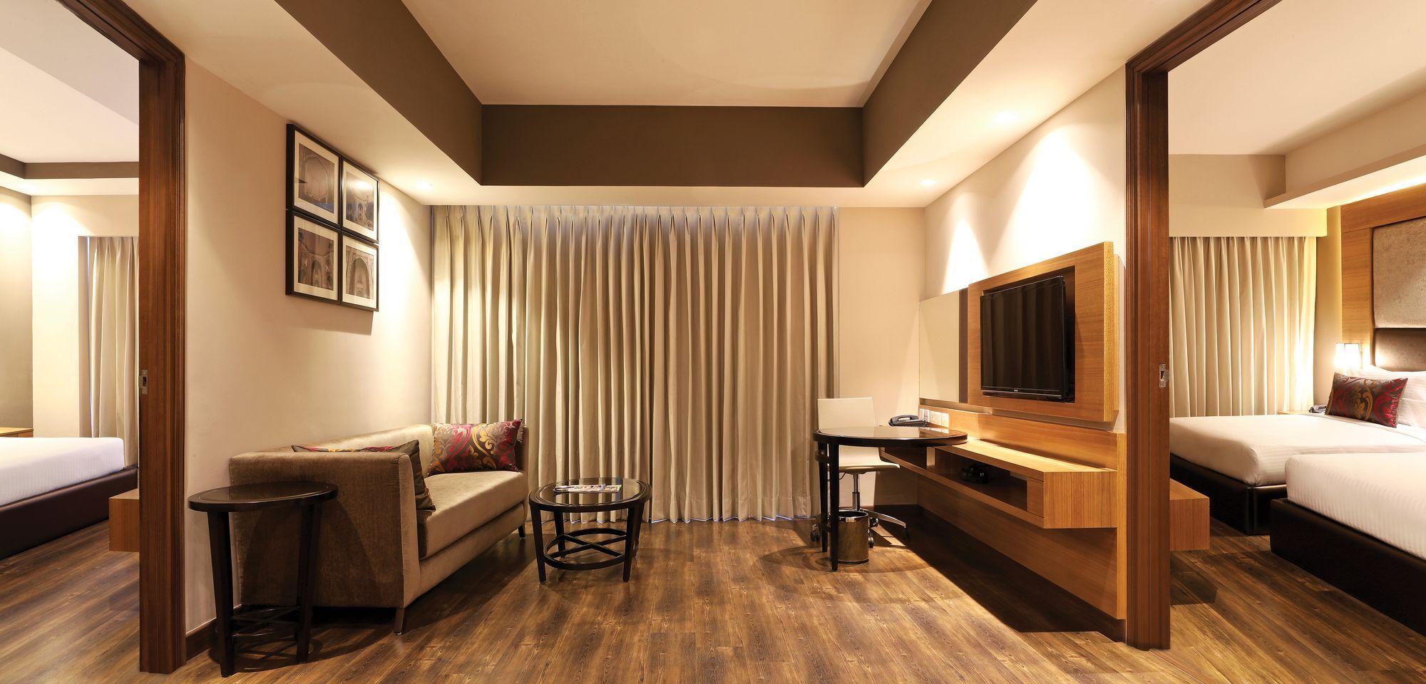 Lemon Tree Hotel Sohna Road Gurgaon Exterior photo